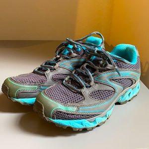 Lowa S-Curve trail runner
